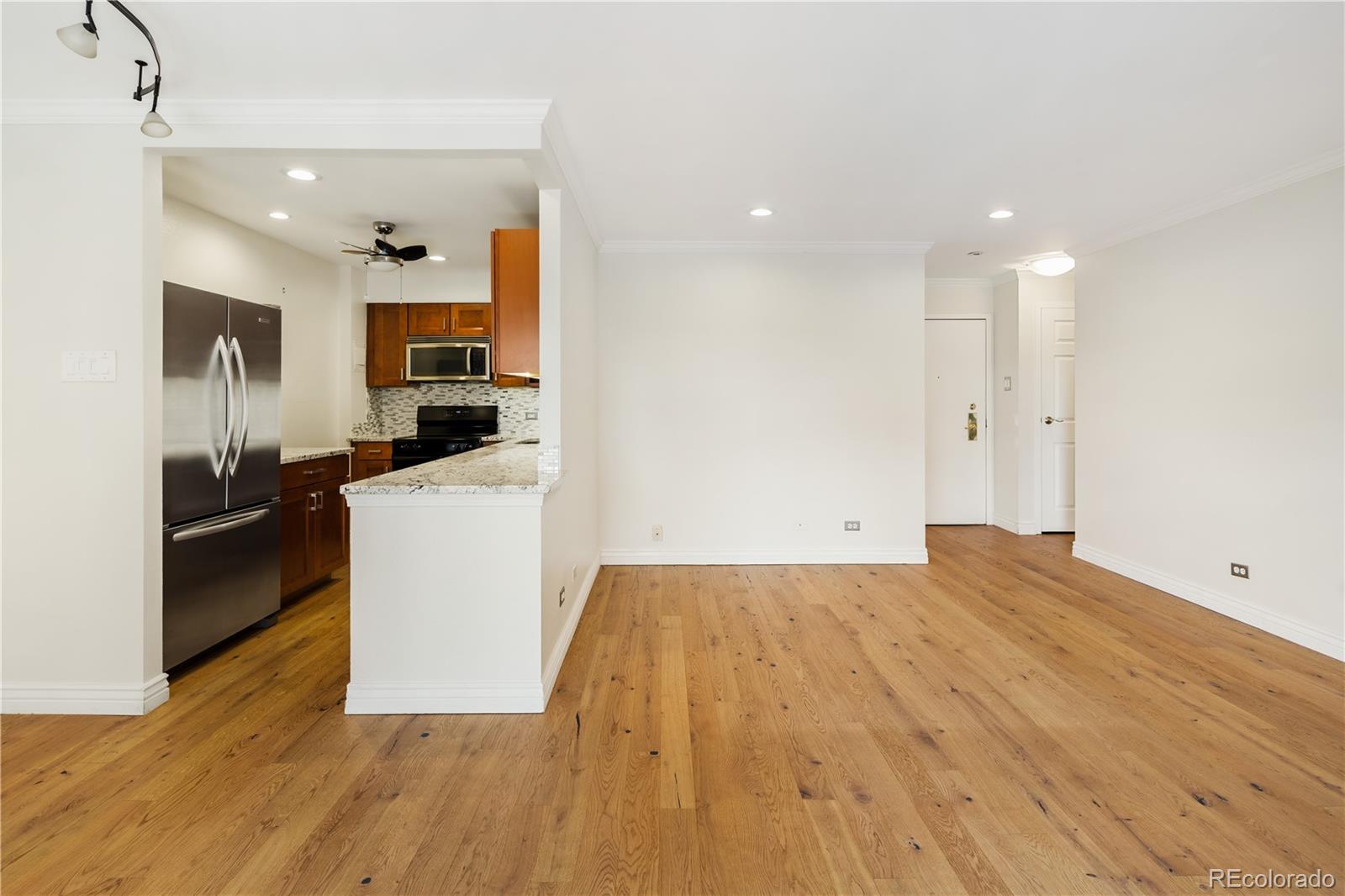 MLS Image #6 for 480 s marion parkway,denver, Colorado
