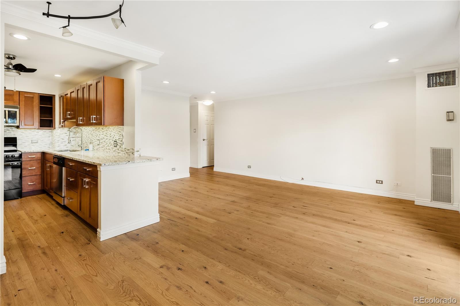 MLS Image #7 for 480 s marion parkway,denver, Colorado