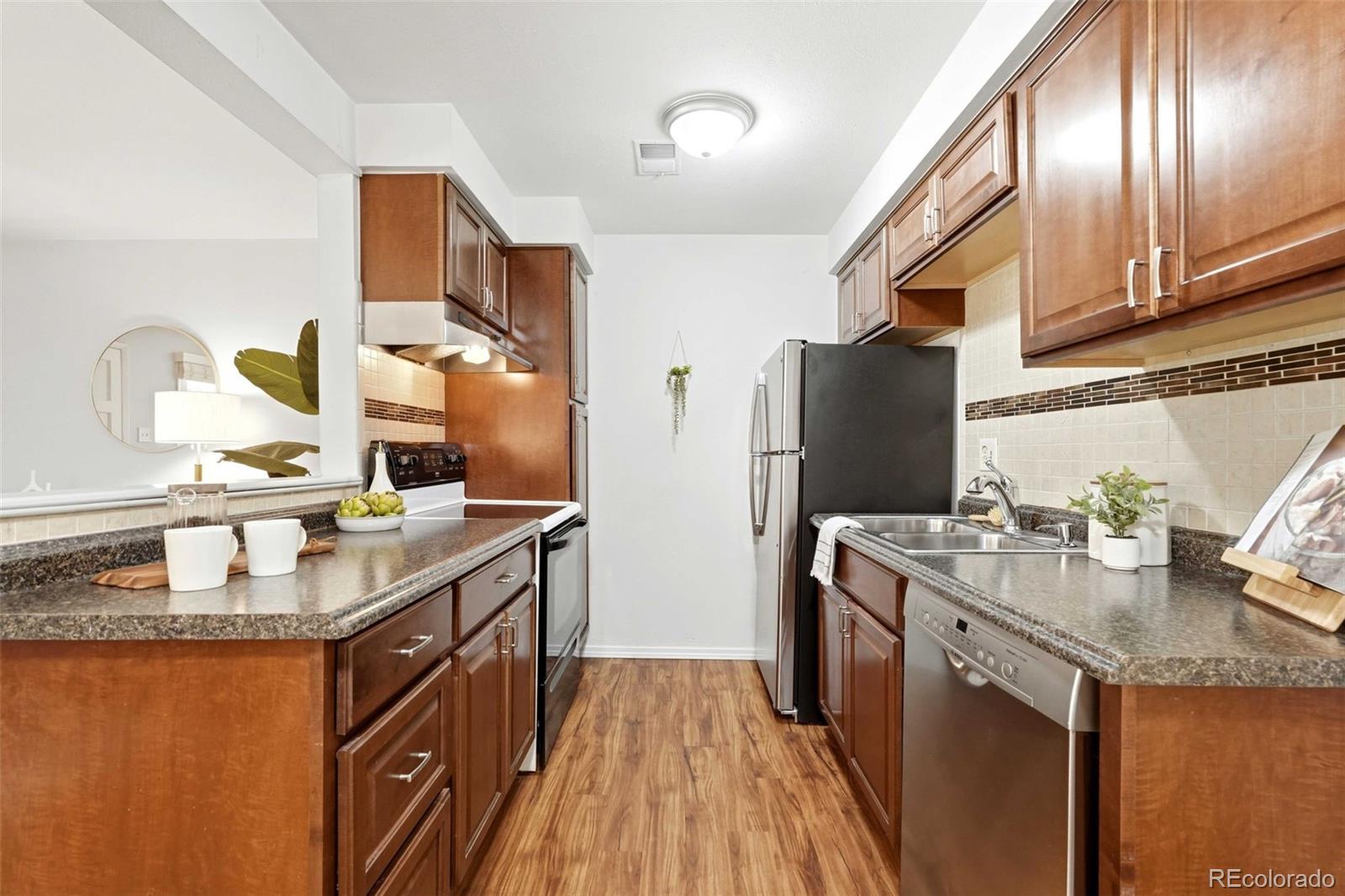 MLS Image #11 for 1496 s pierson street,denver, Colorado