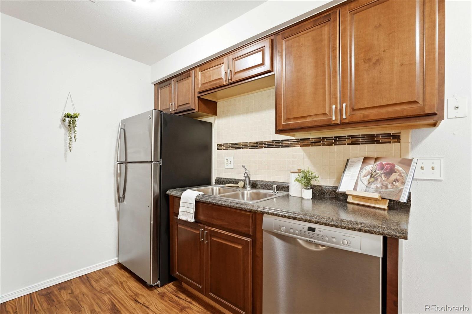 MLS Image #15 for 1496 s pierson street,denver, Colorado