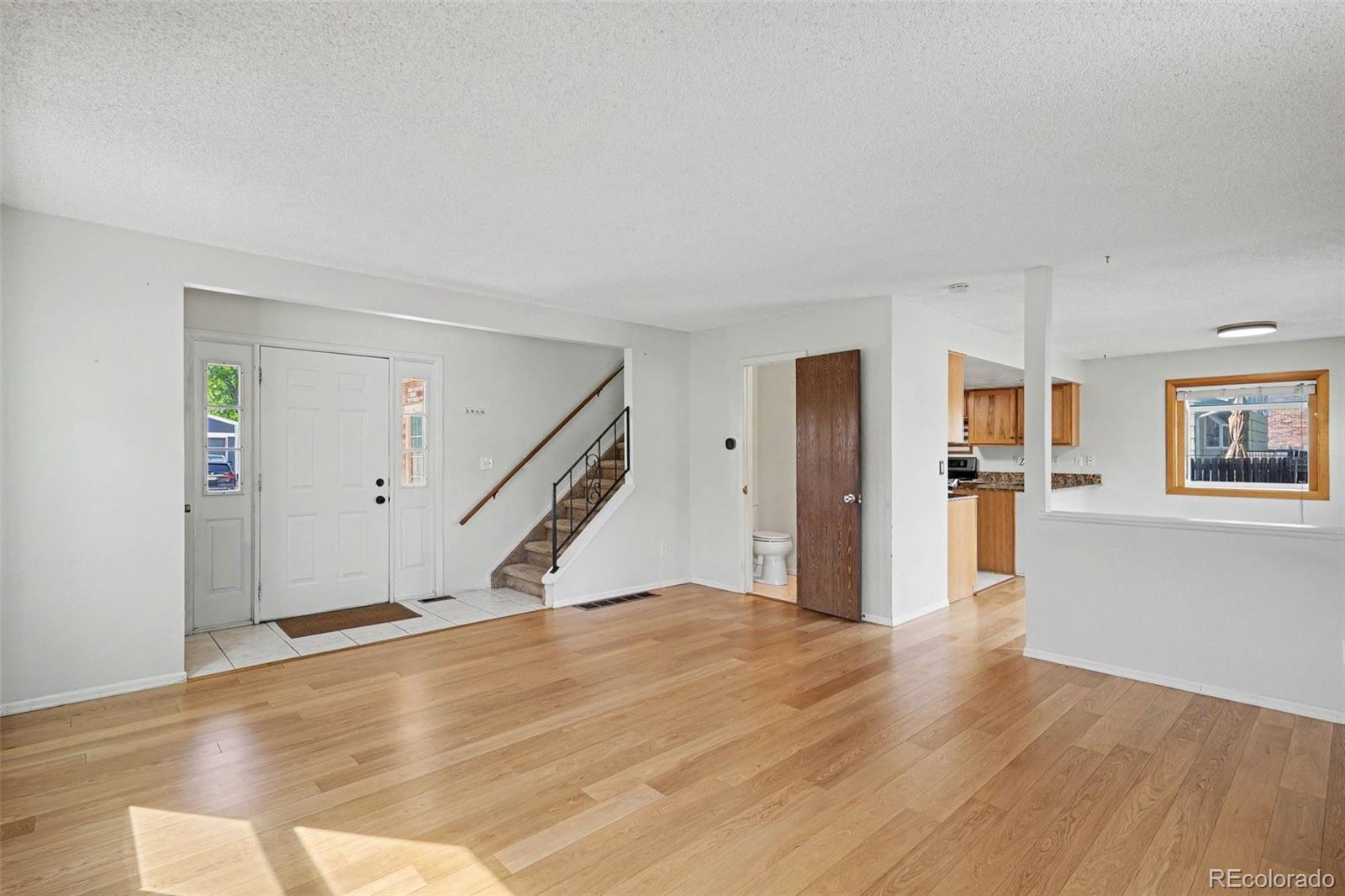 MLS Image #3 for 4853 s hoyt street,littleton, Colorado