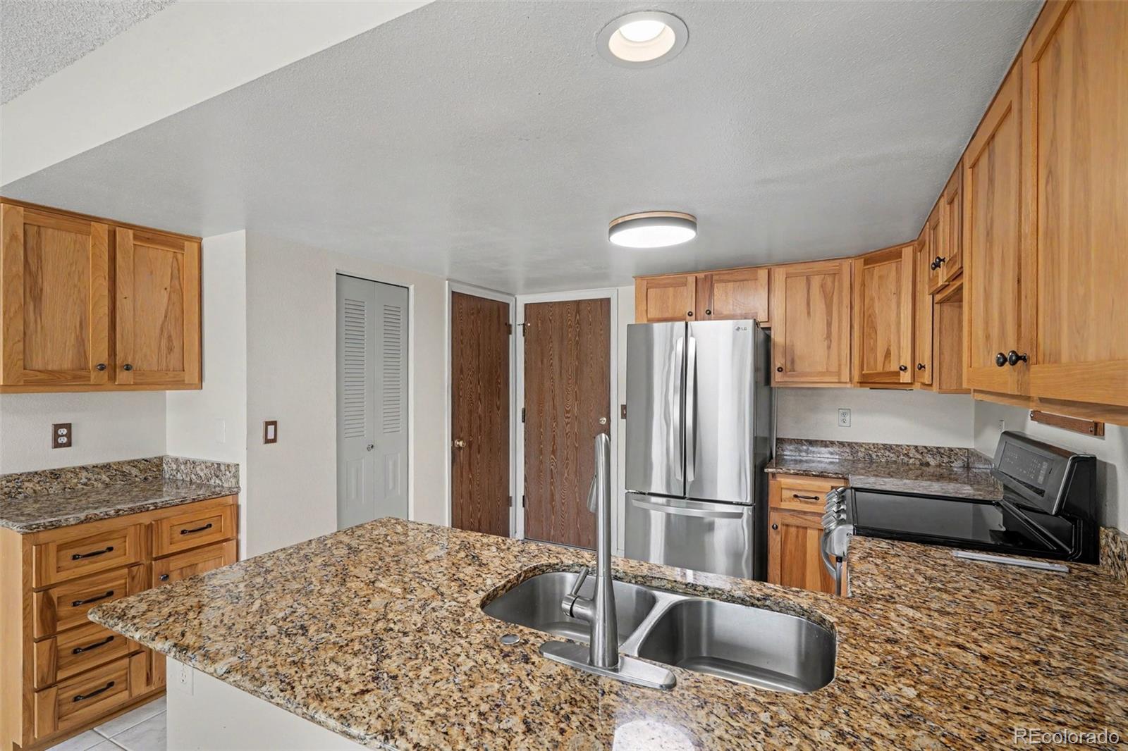 MLS Image #8 for 4853 s hoyt street,littleton, Colorado
