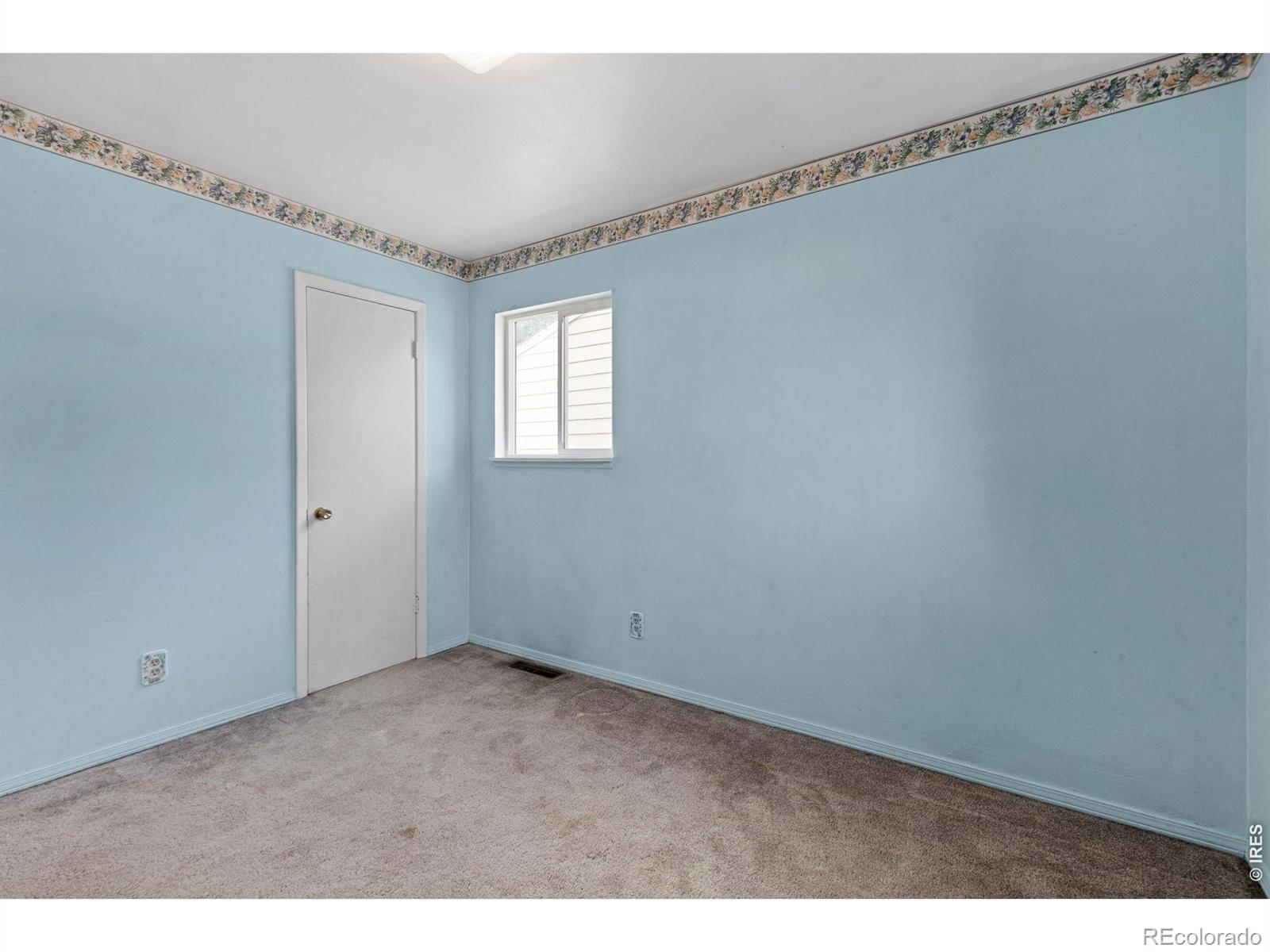 MLS Image #10 for 3506  montrose street,evans, Colorado