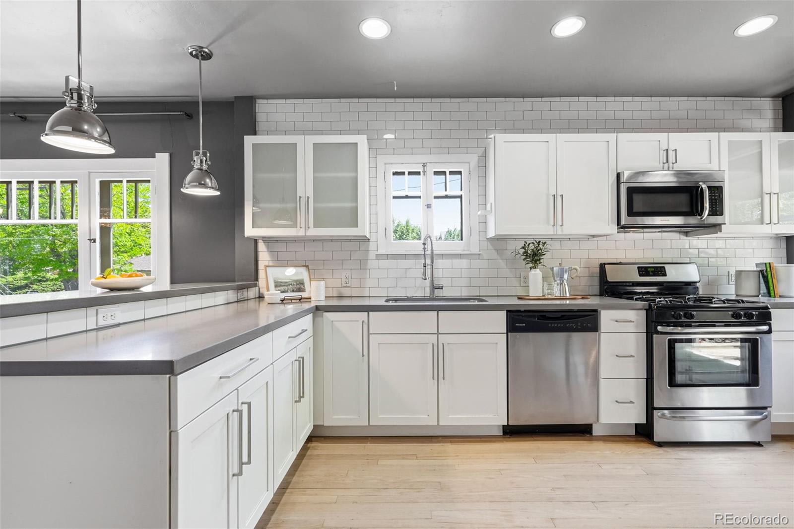 MLS Image #14 for 601  jackson street,denver, Colorado