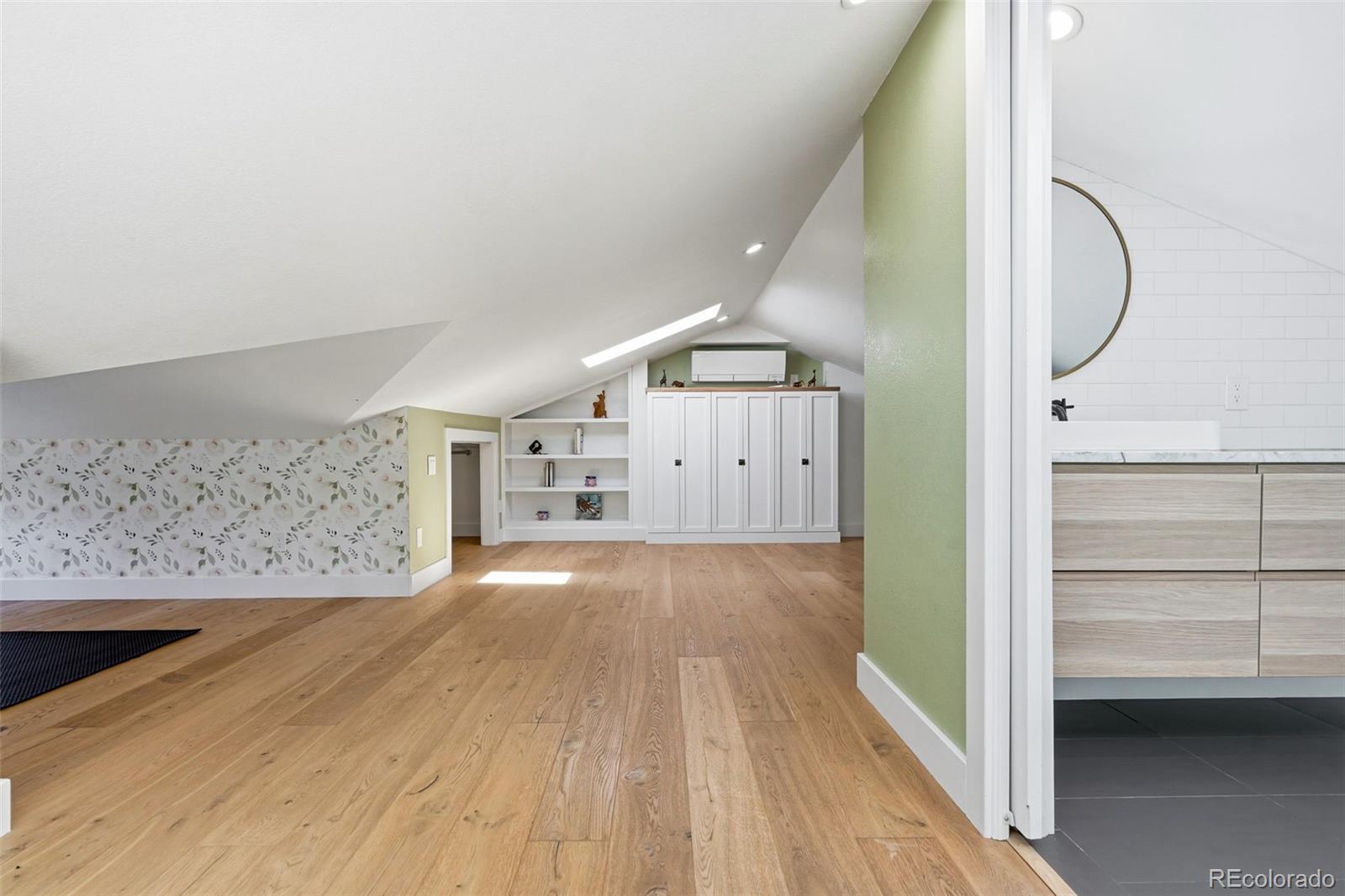 MLS Image #21 for 601  jackson street,denver, Colorado