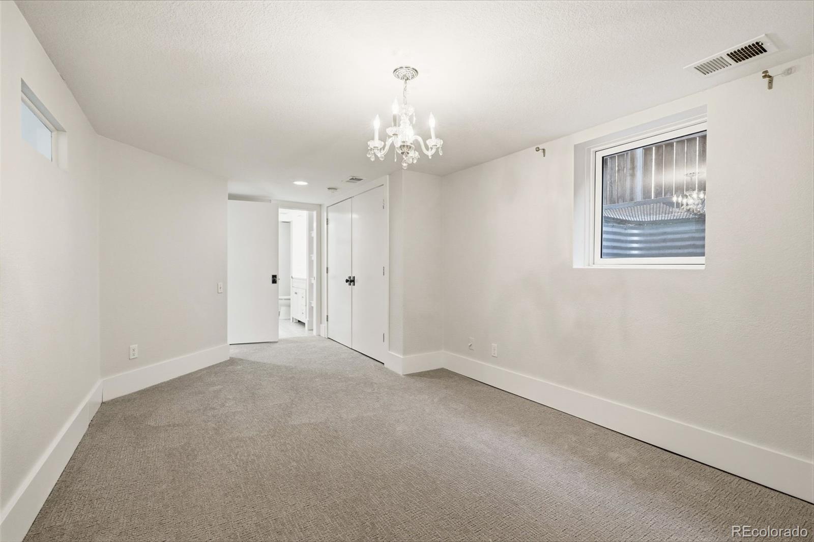 MLS Image #29 for 601  jackson street,denver, Colorado