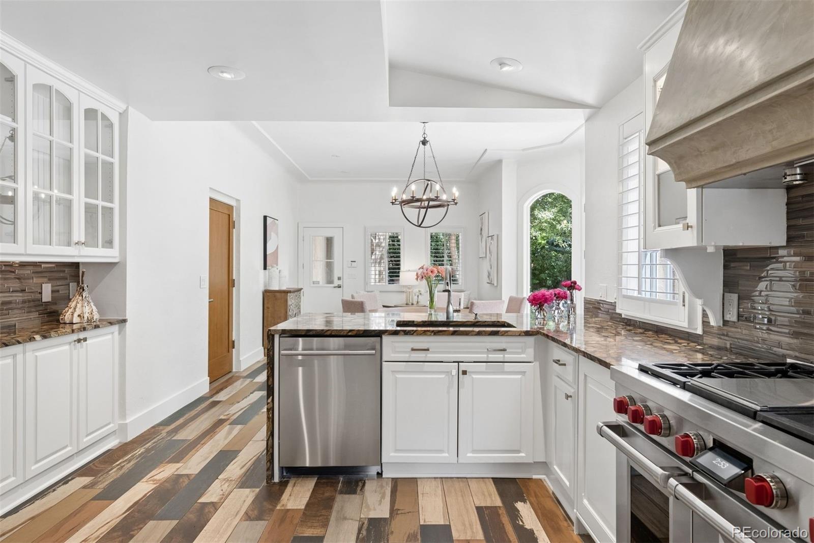 MLS Image #18 for 4301 e 6th avenue parkway,denver, Colorado