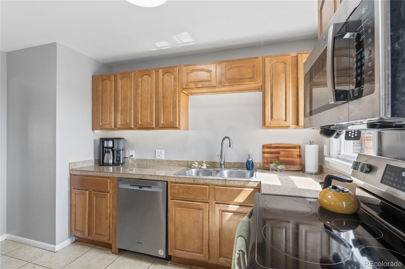 MLS Image #14 for 1850 s raritan street,denver, Colorado