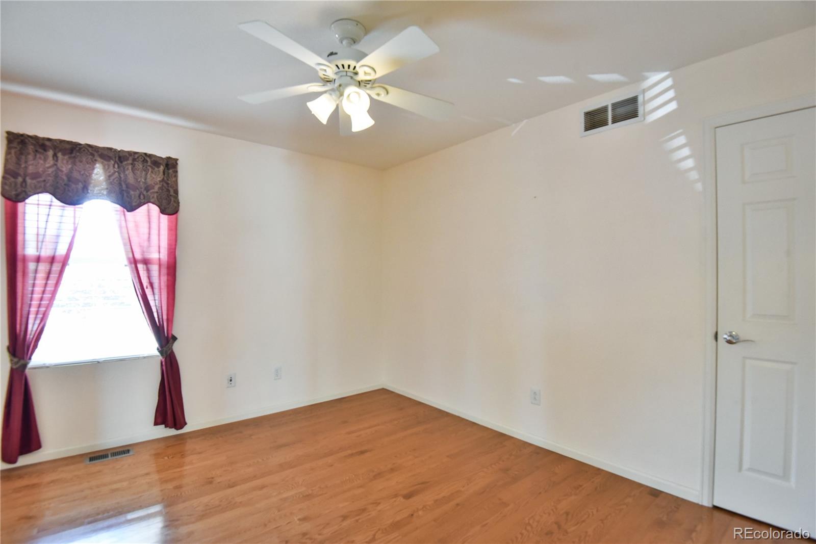 MLS Image #8 for 23627 e bellewood drive,aurora, Colorado