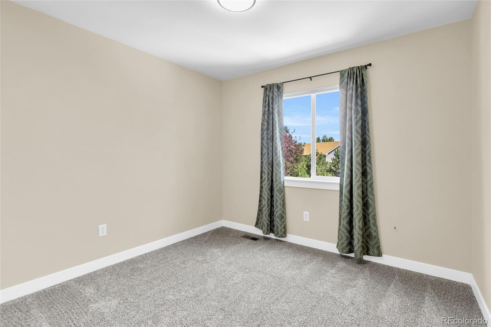 MLS Image #31 for 11463 e 118th place,henderson, Colorado