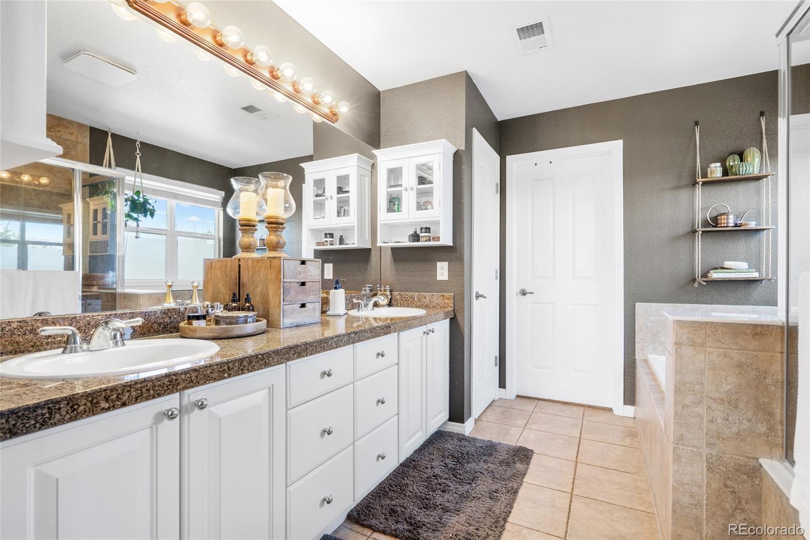 MLS Image #16 for 14345  blue vista way,broomfield, Colorado