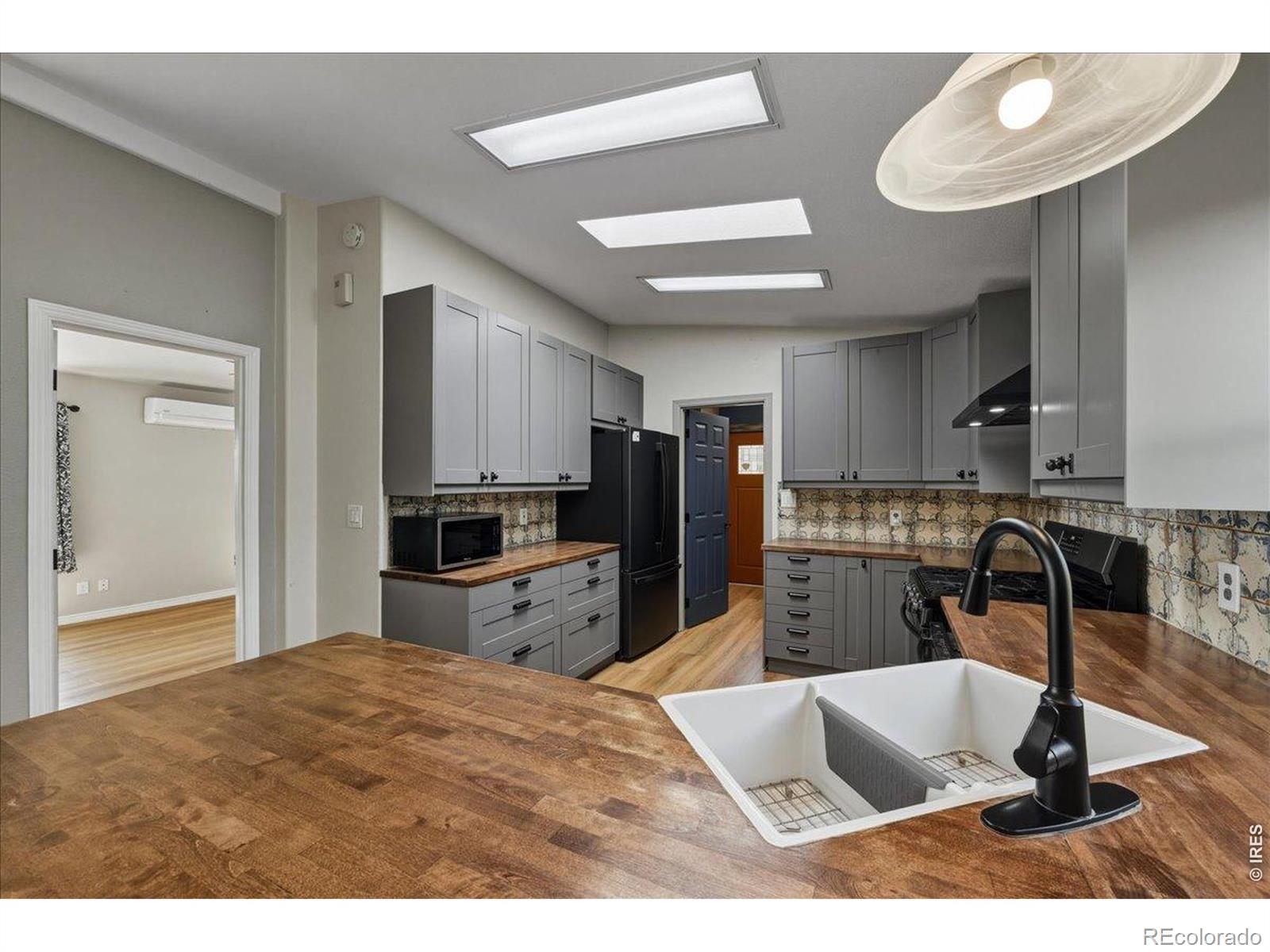 MLS Image #11 for 285  guardian peak drive,livermore, Colorado