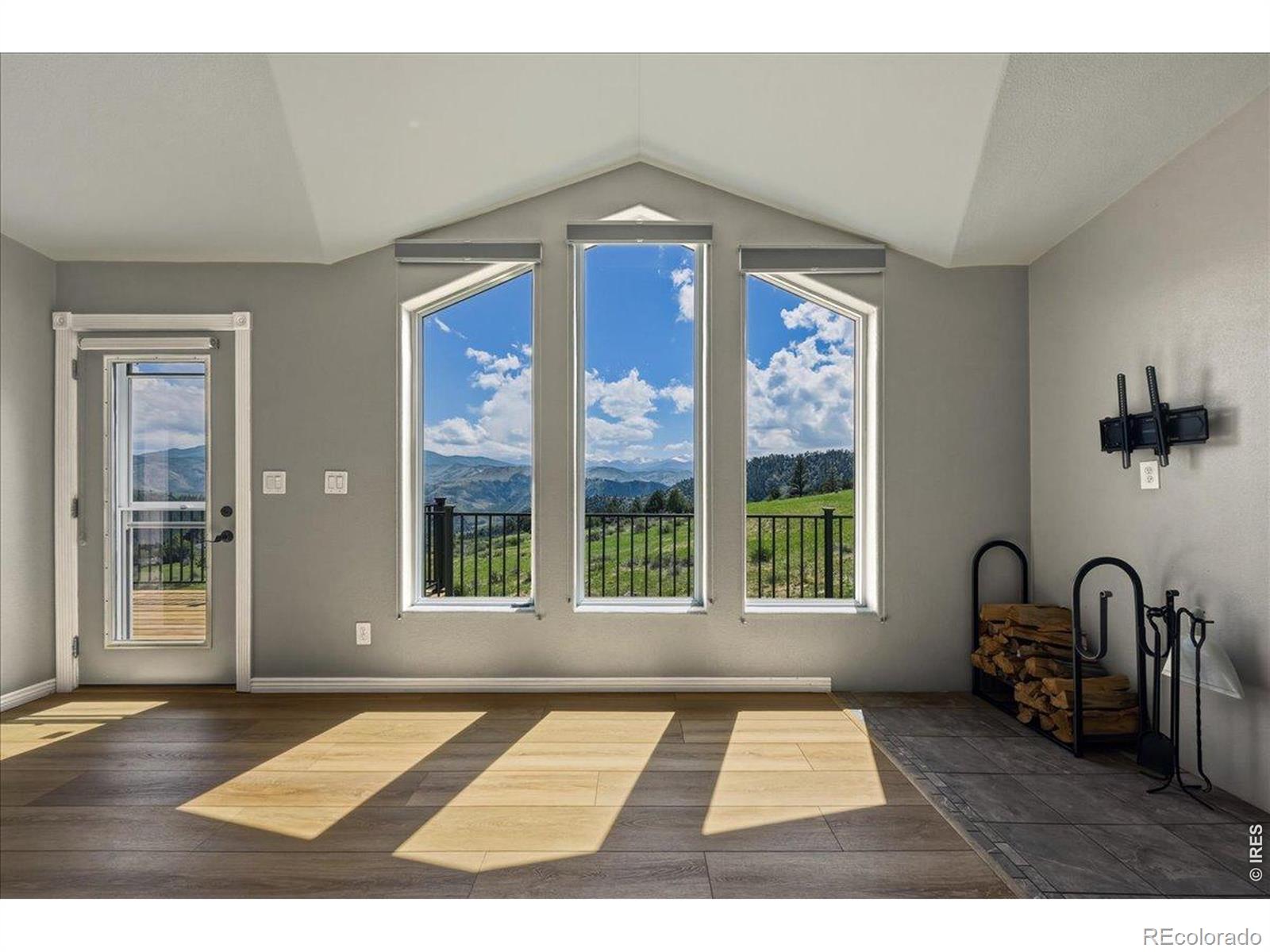 MLS Image #18 for 285  guardian peak drive,livermore, Colorado