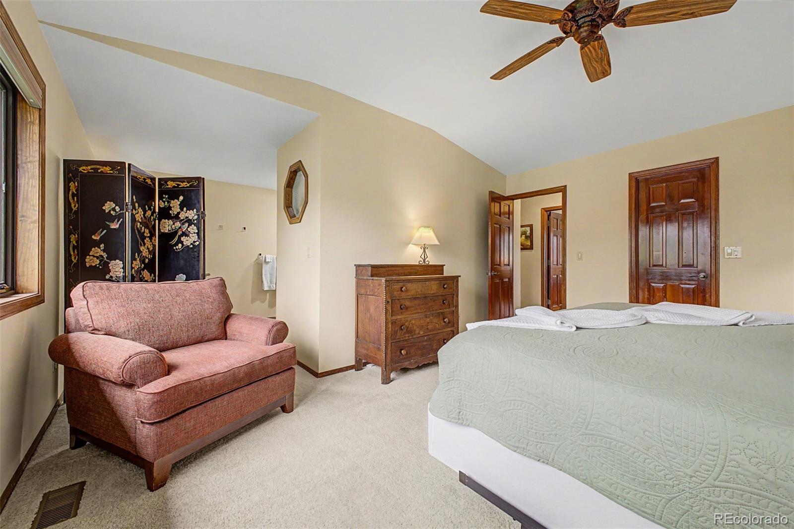 MLS Image #17 for 725  country drive,monument, Colorado