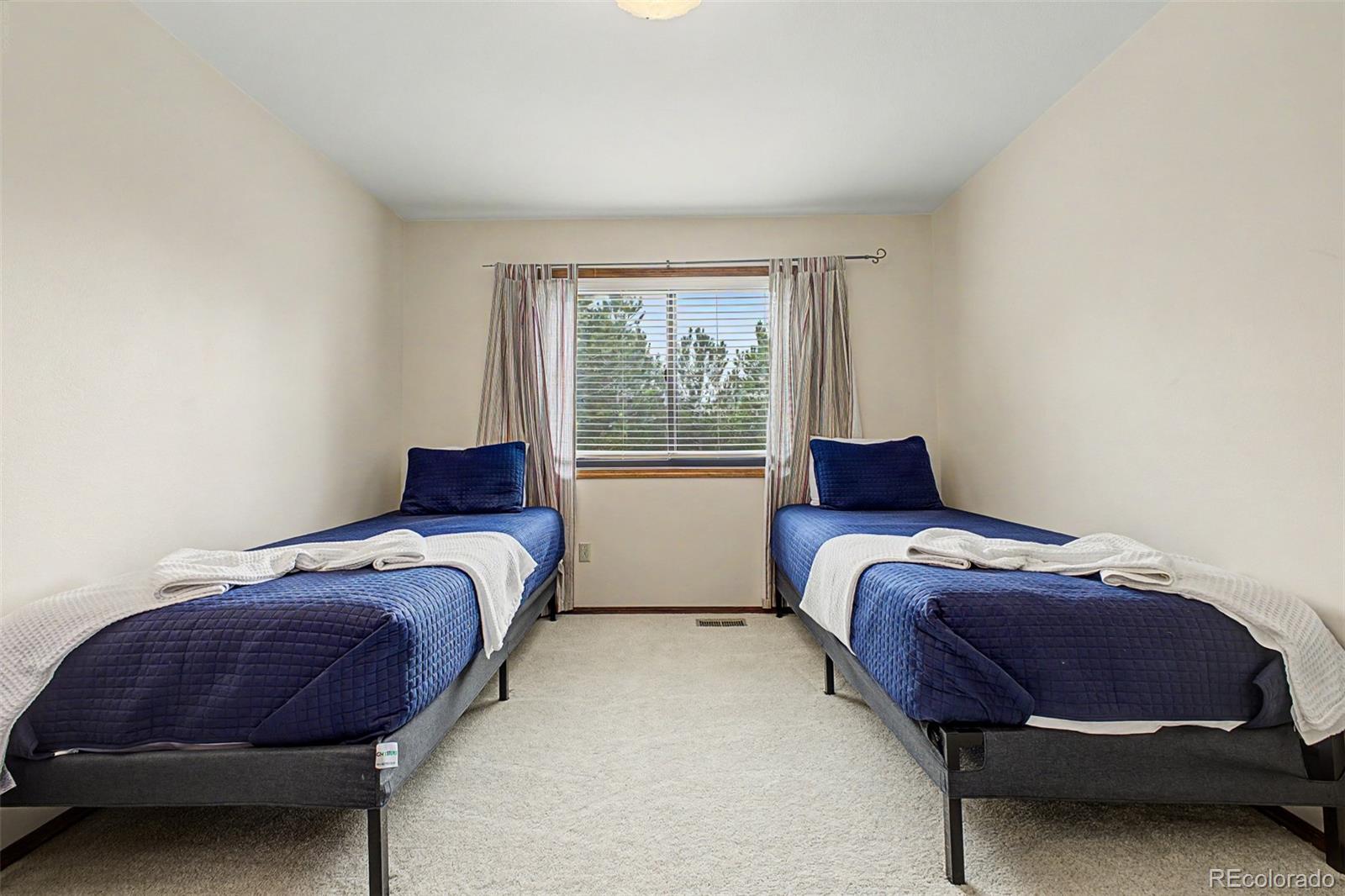 MLS Image #25 for 725  country drive,monument, Colorado