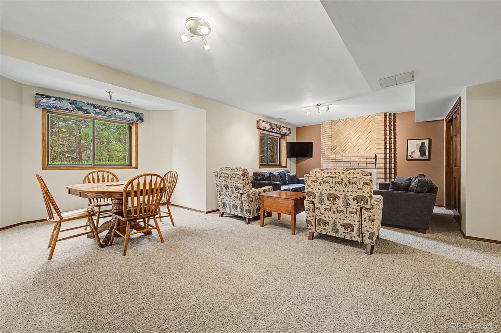 MLS Image #29 for 725  country drive,monument, Colorado