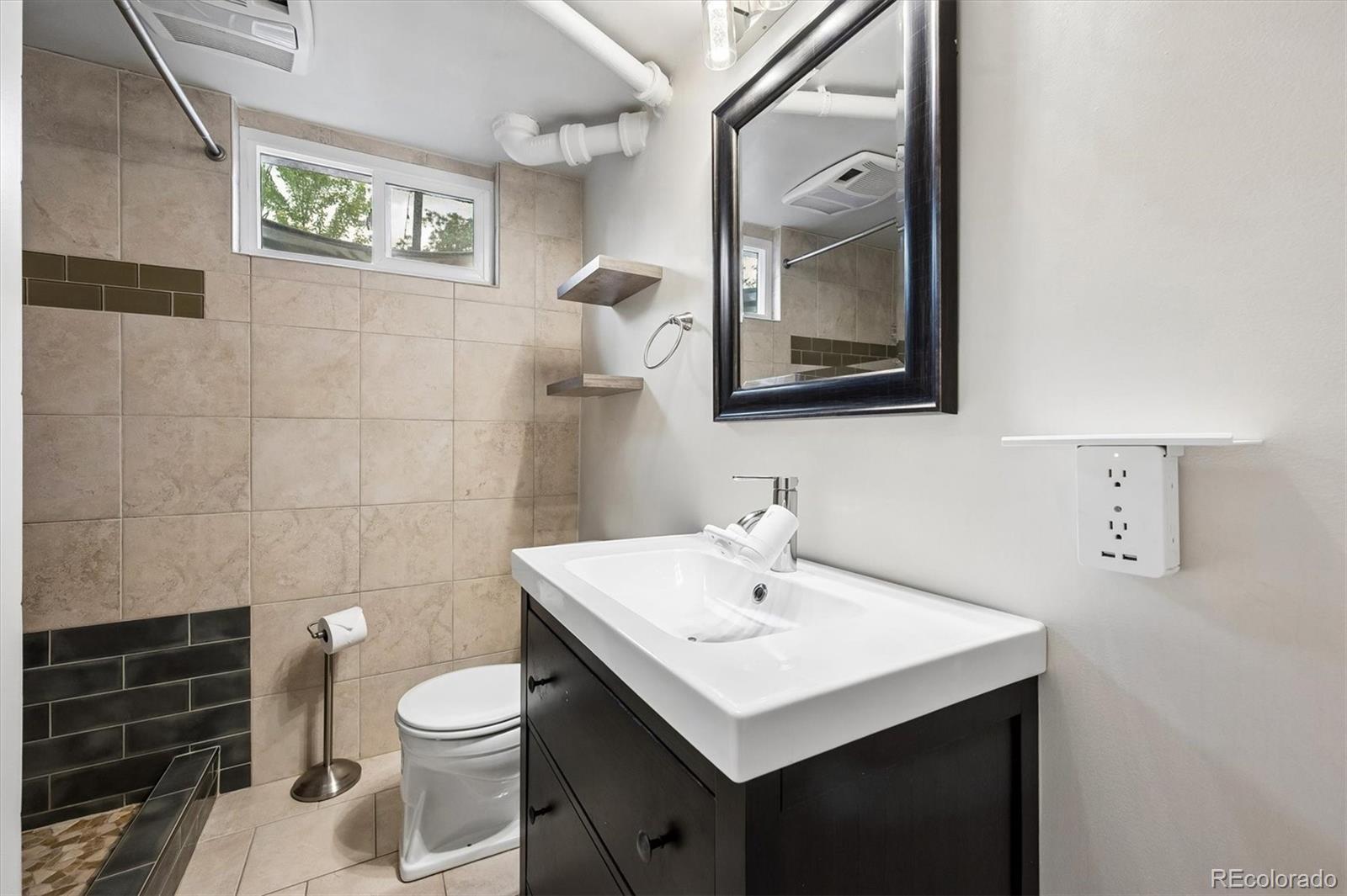 MLS Image #20 for 1600 s dahlia street,denver, Colorado