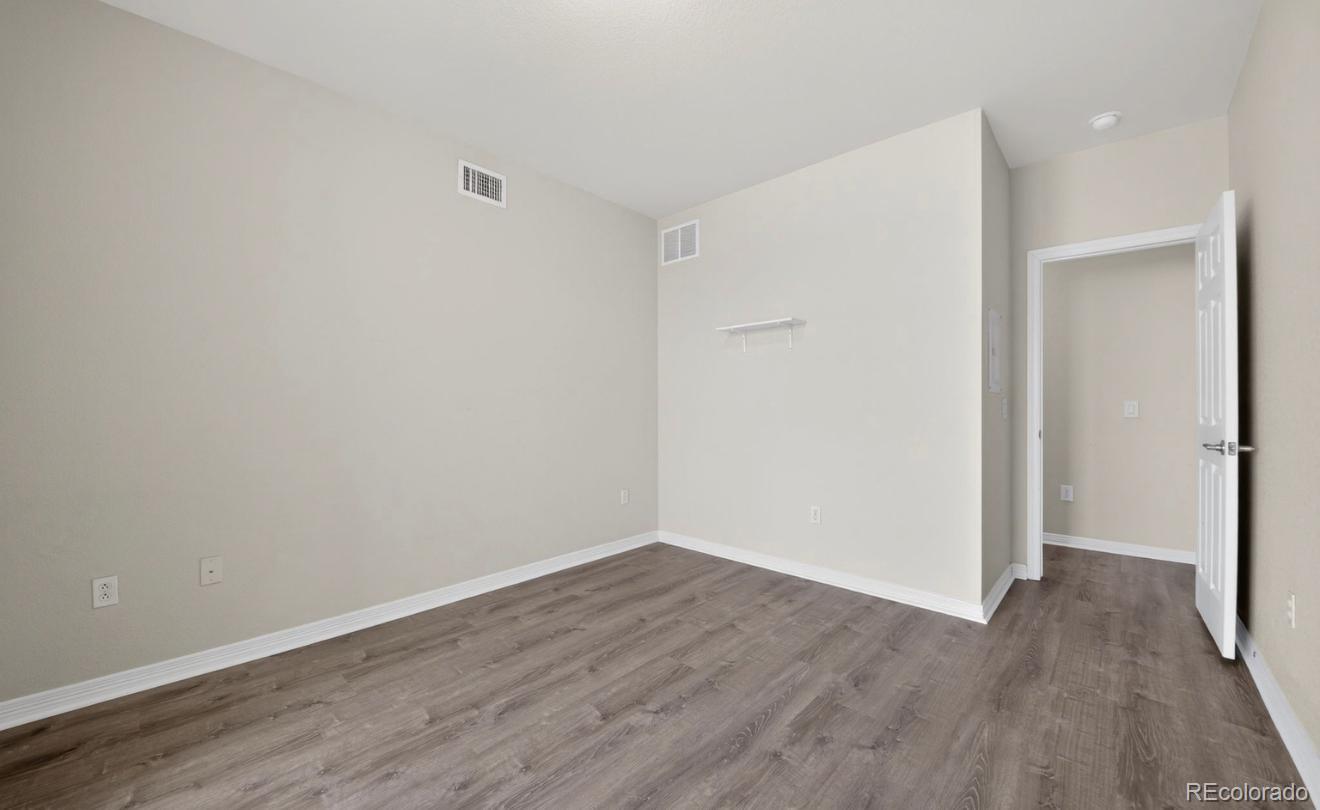 MLS Image #13 for 7222 s blackhawk street,aurora, Colorado