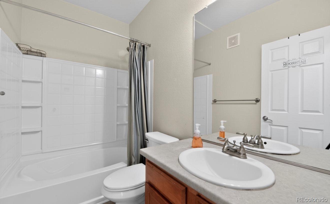 MLS Image #17 for 7222 s blackhawk street,aurora, Colorado
