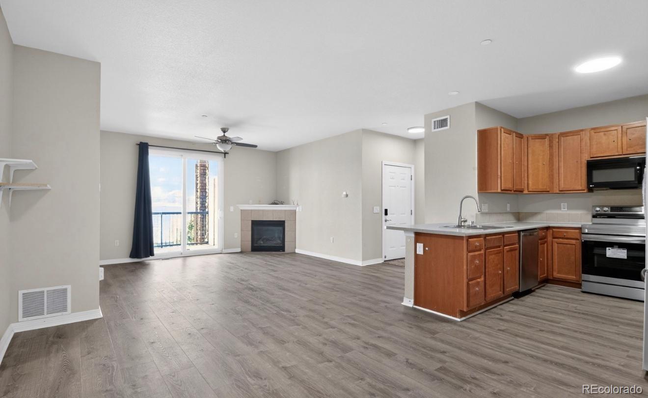 MLS Image #4 for 7222 s blackhawk street,aurora, Colorado