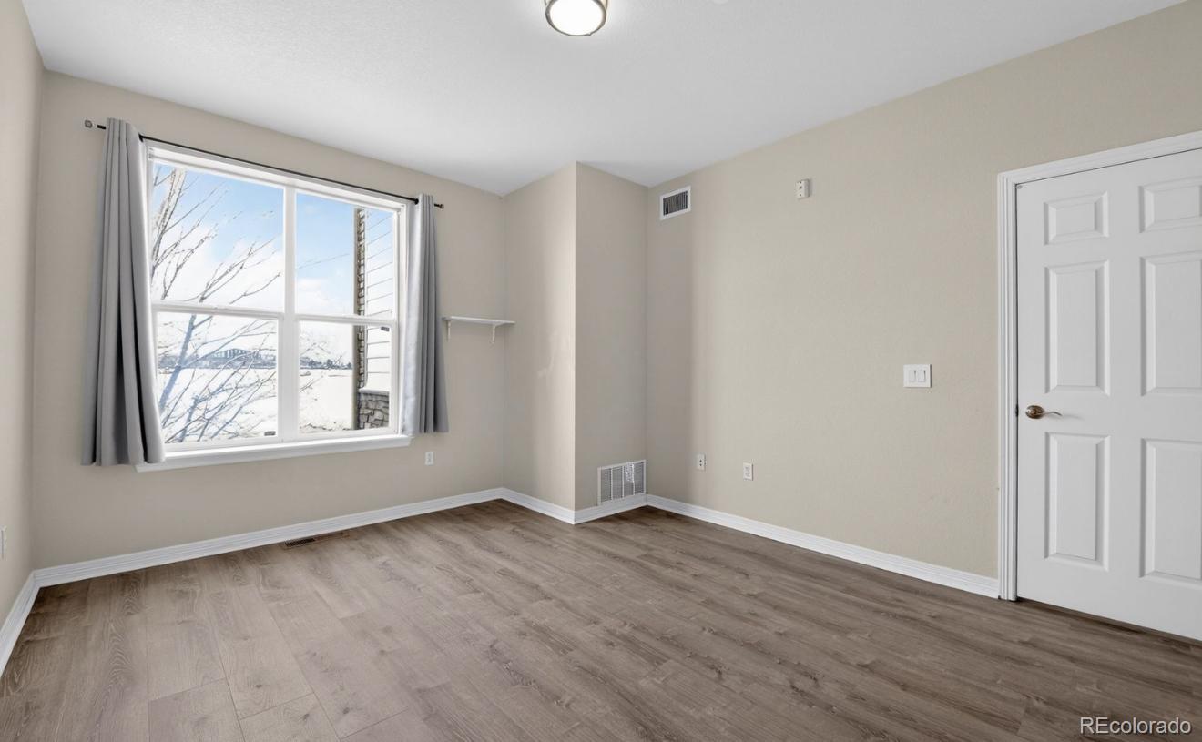 MLS Image #9 for 7222 s blackhawk street,aurora, Colorado