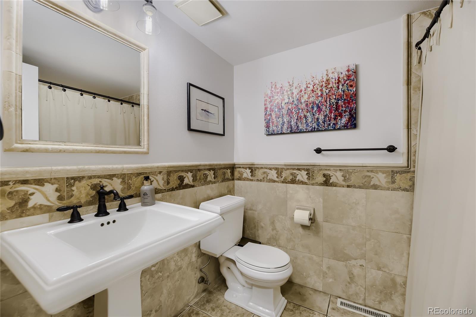 MLS Image #12 for 7976 e phillips circle,centennial, Colorado