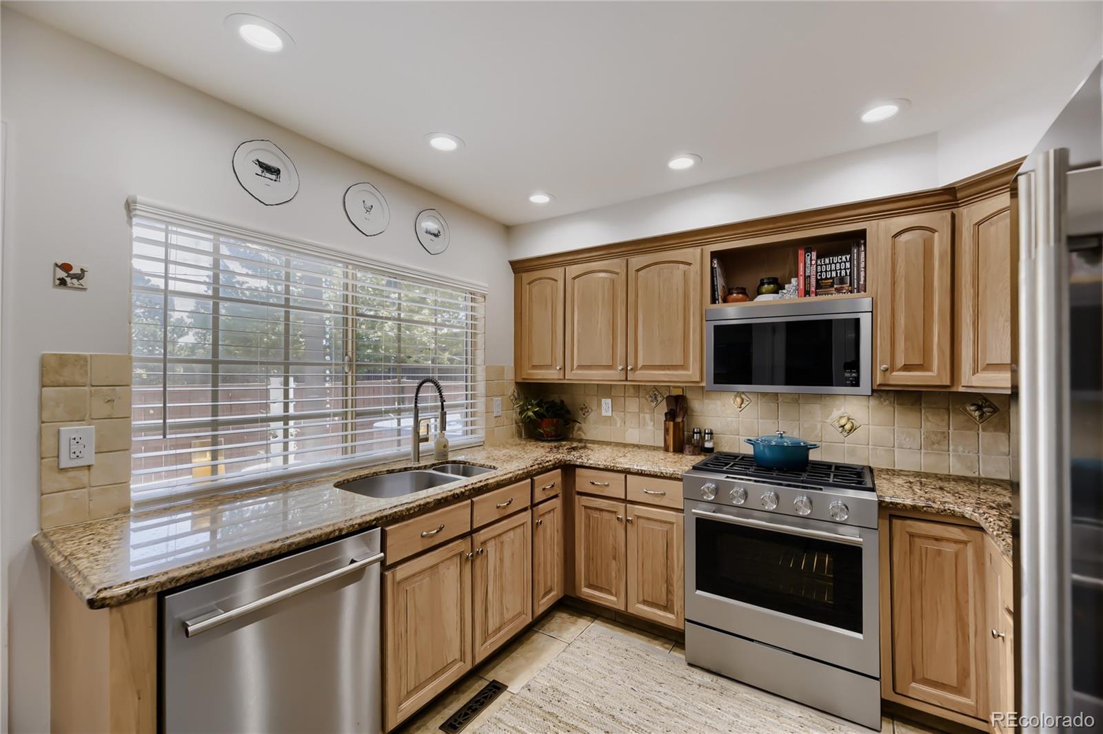 MLS Image #7 for 7976 e phillips circle,centennial, Colorado