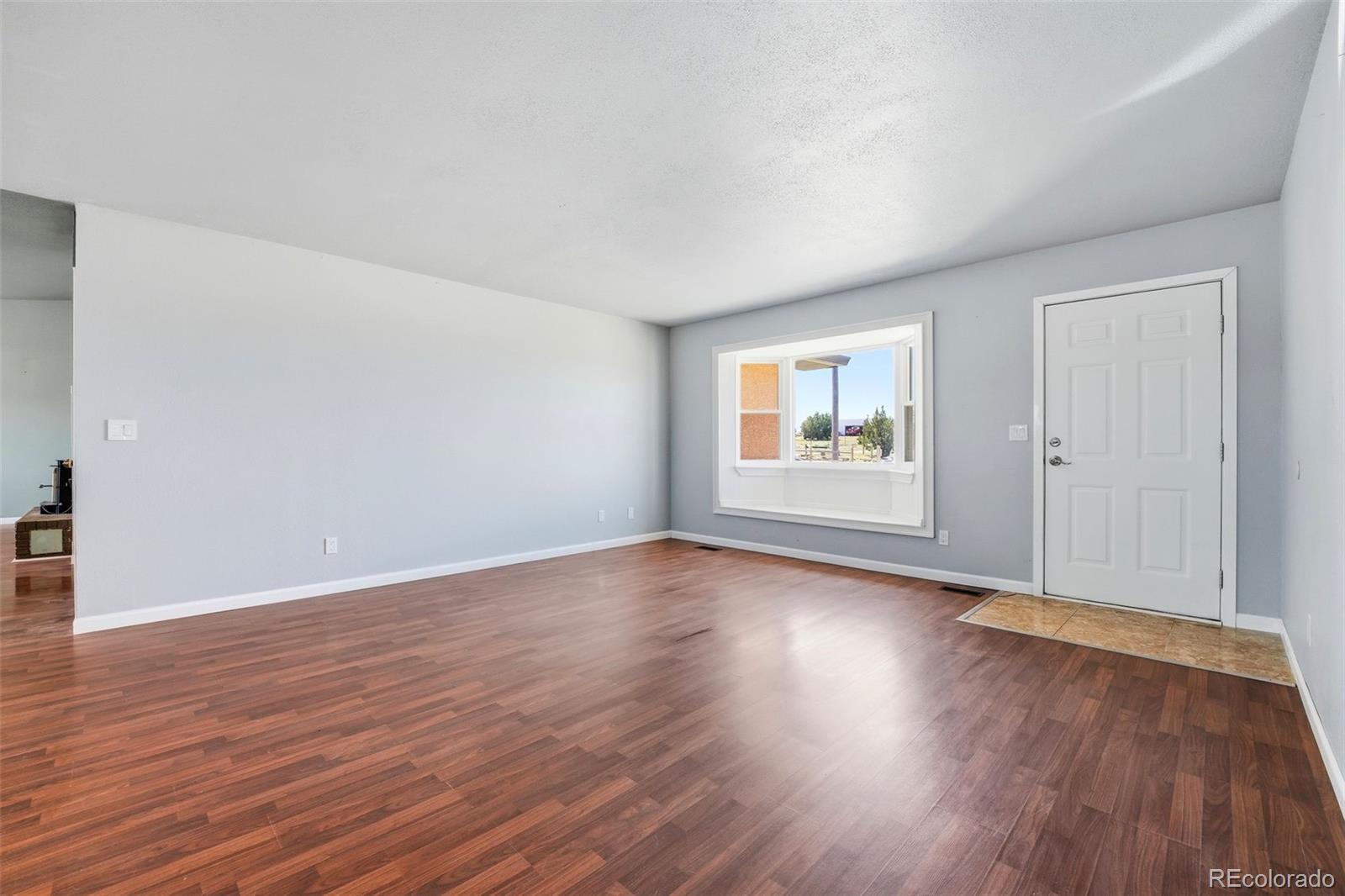 MLS Image #4 for 1747  16th street,penrose, Colorado