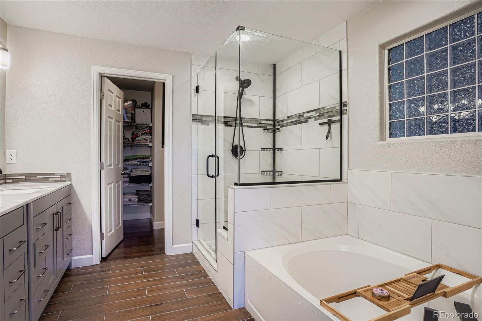 MLS Image #15 for 1471 s emporia court,denver, Colorado