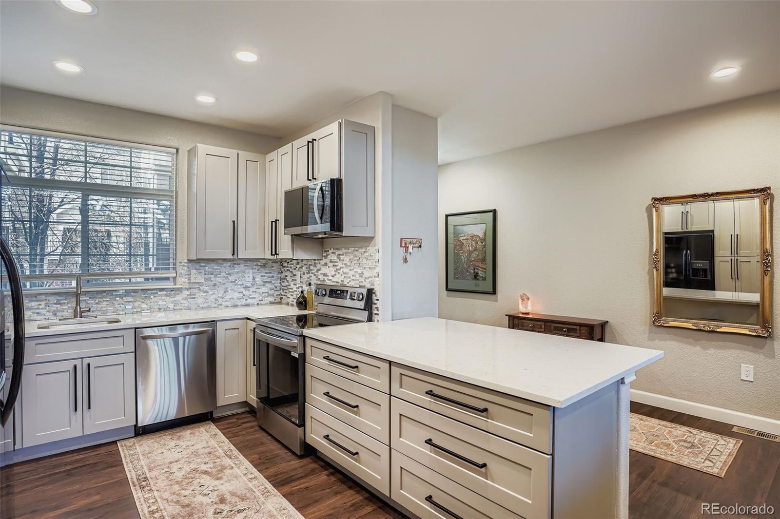 MLS Image #4 for 1471 s emporia court,denver, Colorado