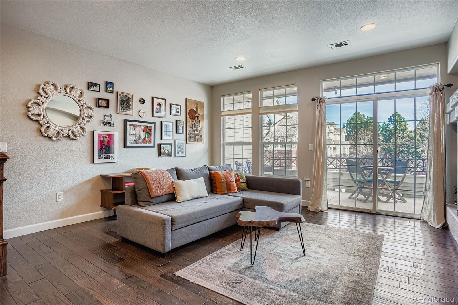 MLS Image #7 for 1471 s emporia court,denver, Colorado