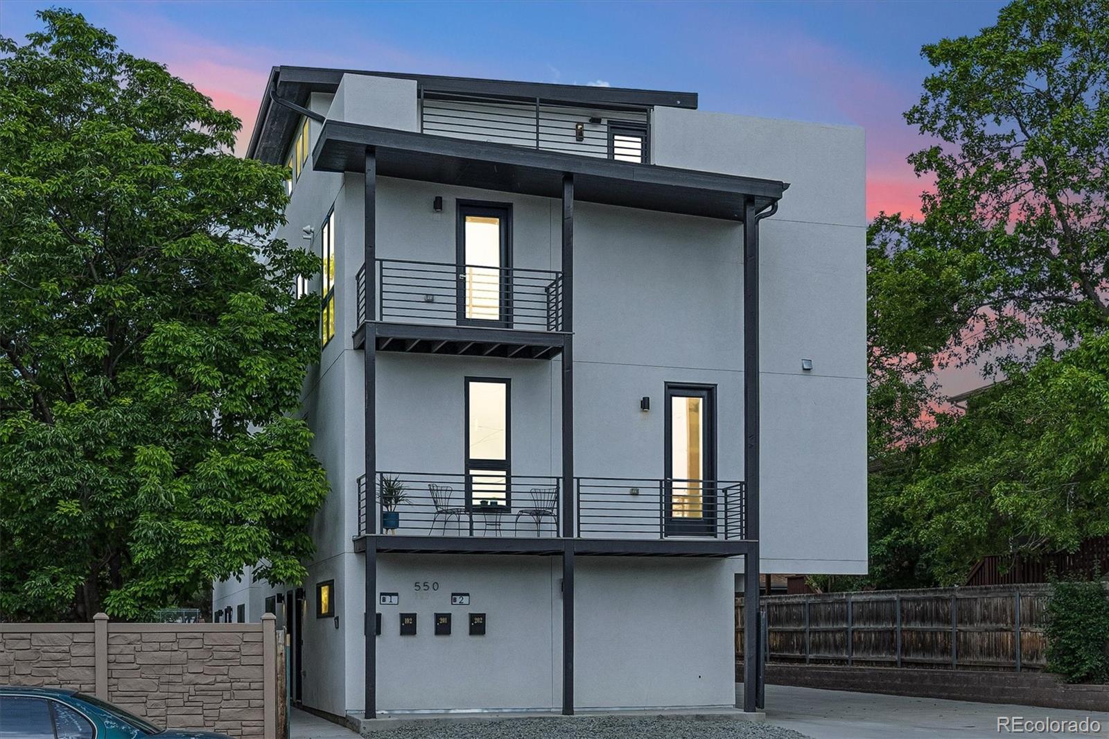 MLS Image #38 for 550 s forest street,denver, Colorado