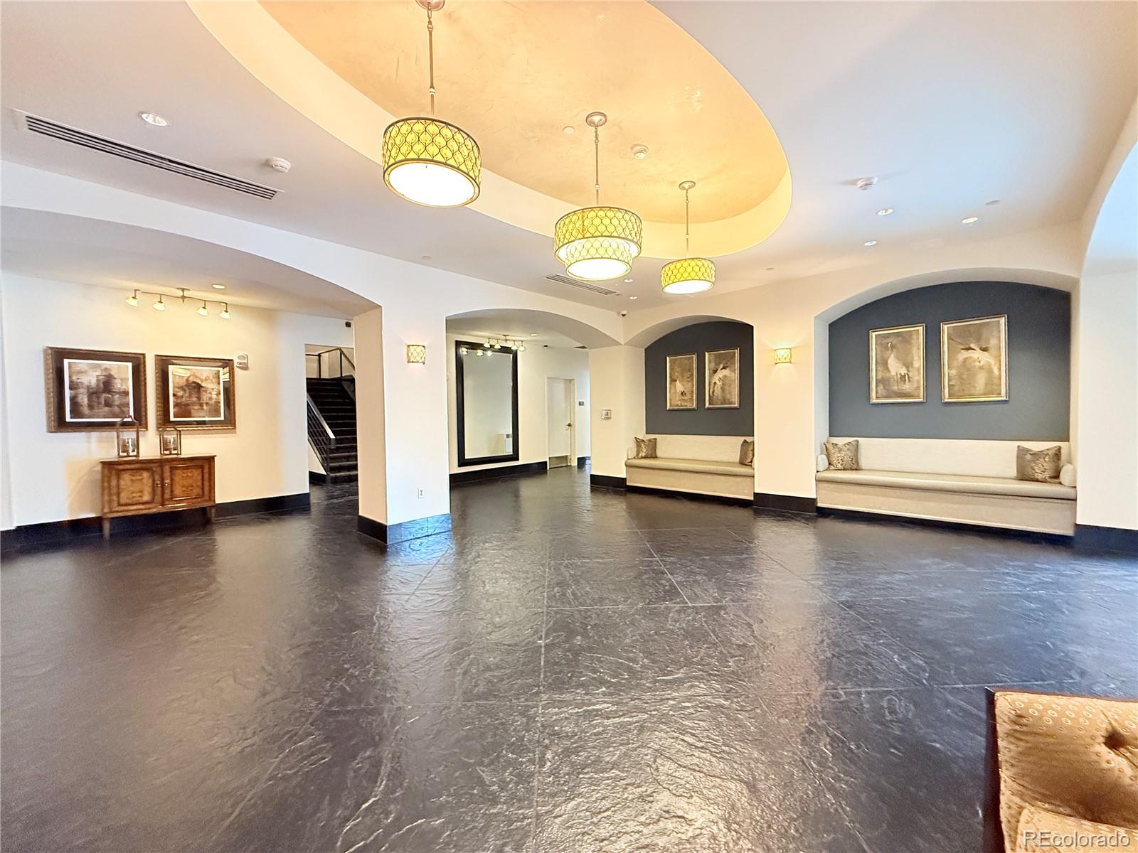 MLS Image #12 for 925 n lincoln street,denver, Colorado