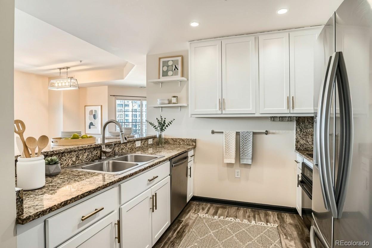 MLS Image #3 for 925 n lincoln street,denver, Colorado