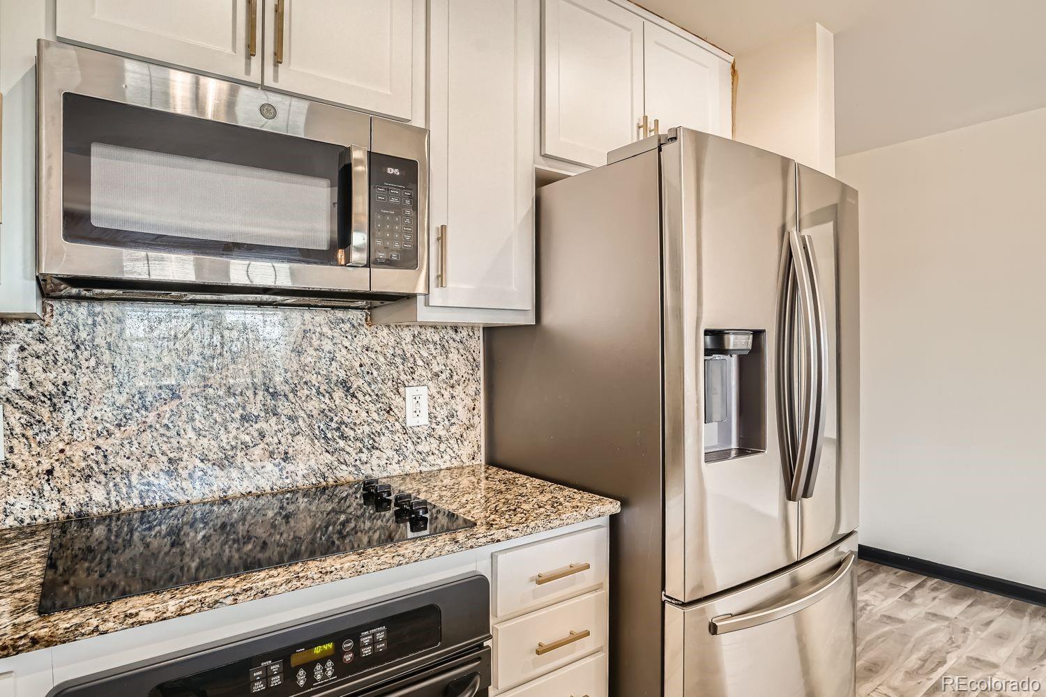 MLS Image #4 for 925 n lincoln street,denver, Colorado