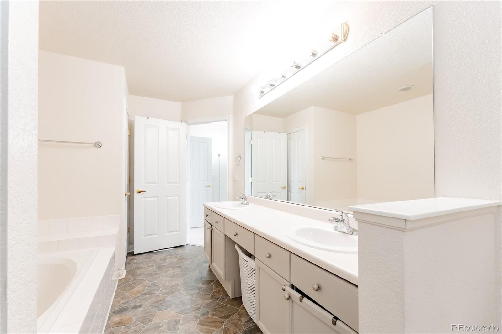 MLS Image #17 for 8386 s garland way,littleton, Colorado