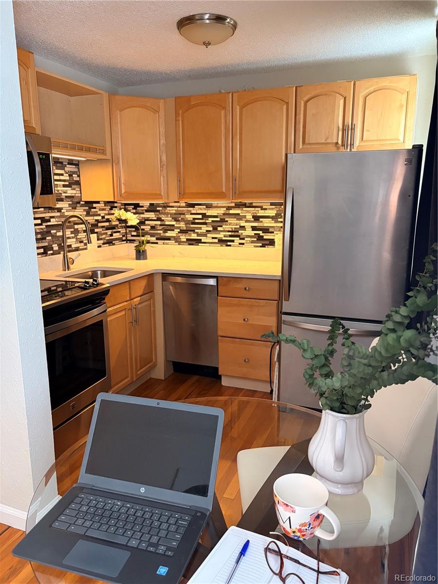 MLS Image #12 for 2480 w caithness place,denver, Colorado