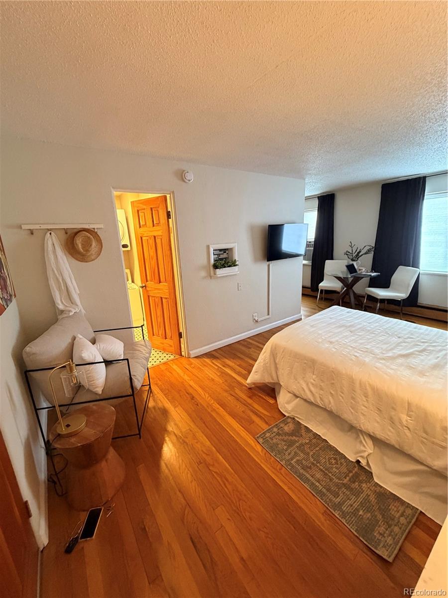 MLS Image #4 for 2480 w caithness place,denver, Colorado