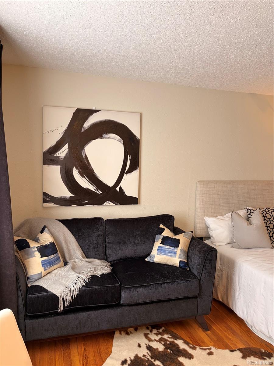 MLS Image #6 for 2480 w caithness place,denver, Colorado