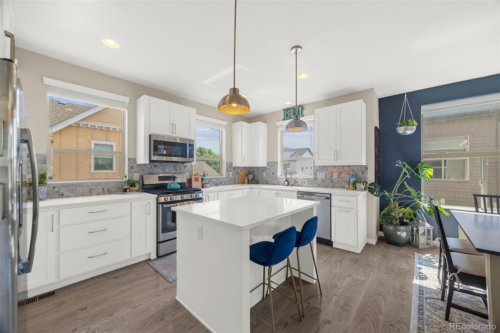 MLS Image #3 for 9045 e 49th place ,denver, Colorado