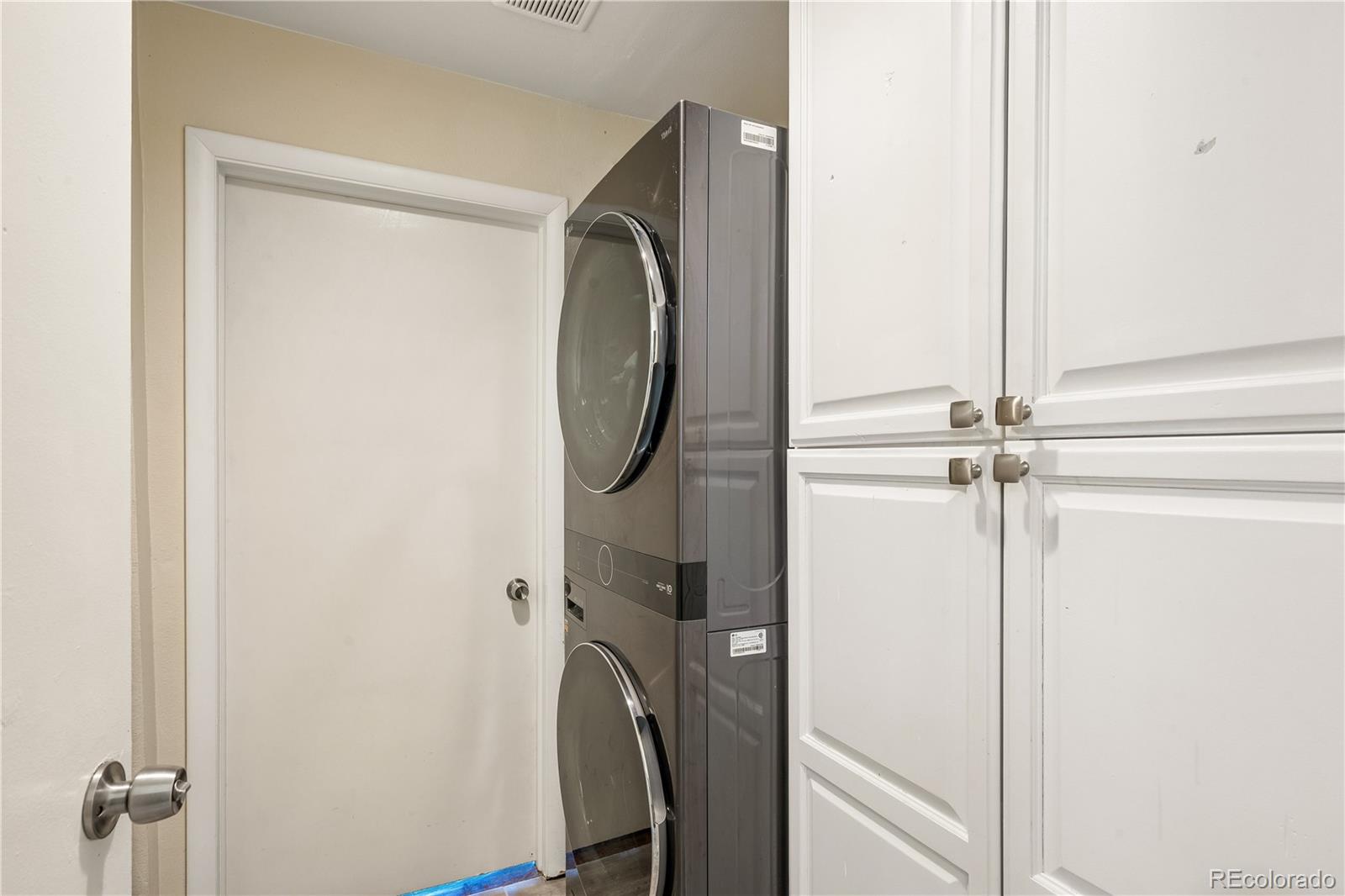 MLS Image #15 for 3051 s ogden street,englewood, Colorado