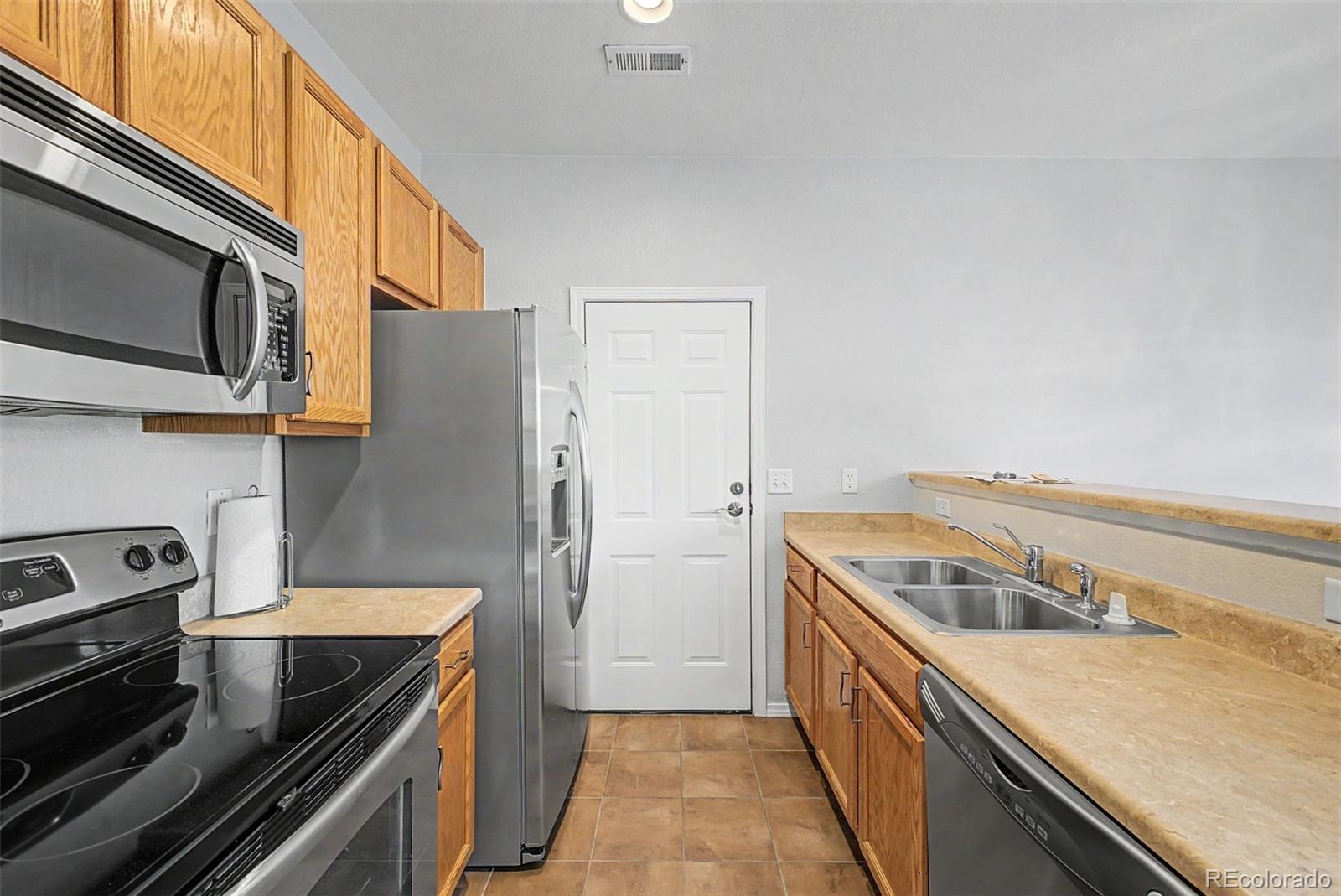 MLS Image #8 for 6732 s winnipeg circle 106,aurora, Colorado