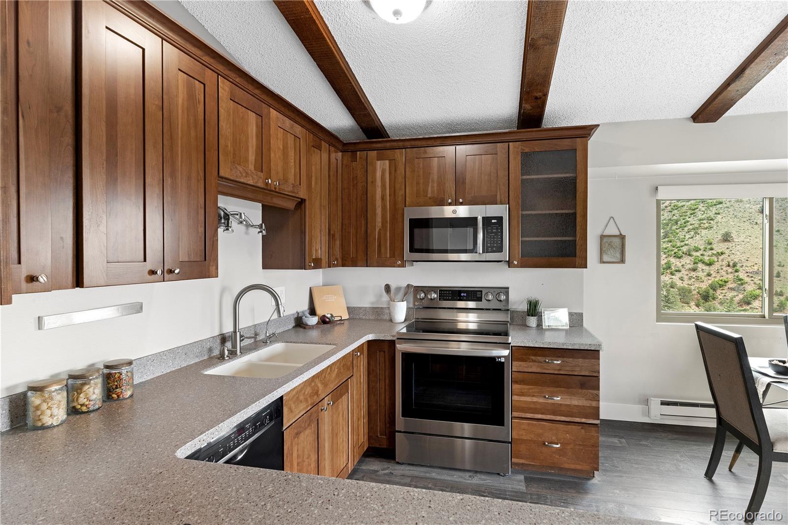 MLS Image #10 for 975  crystal park road,manitou springs, Colorado
