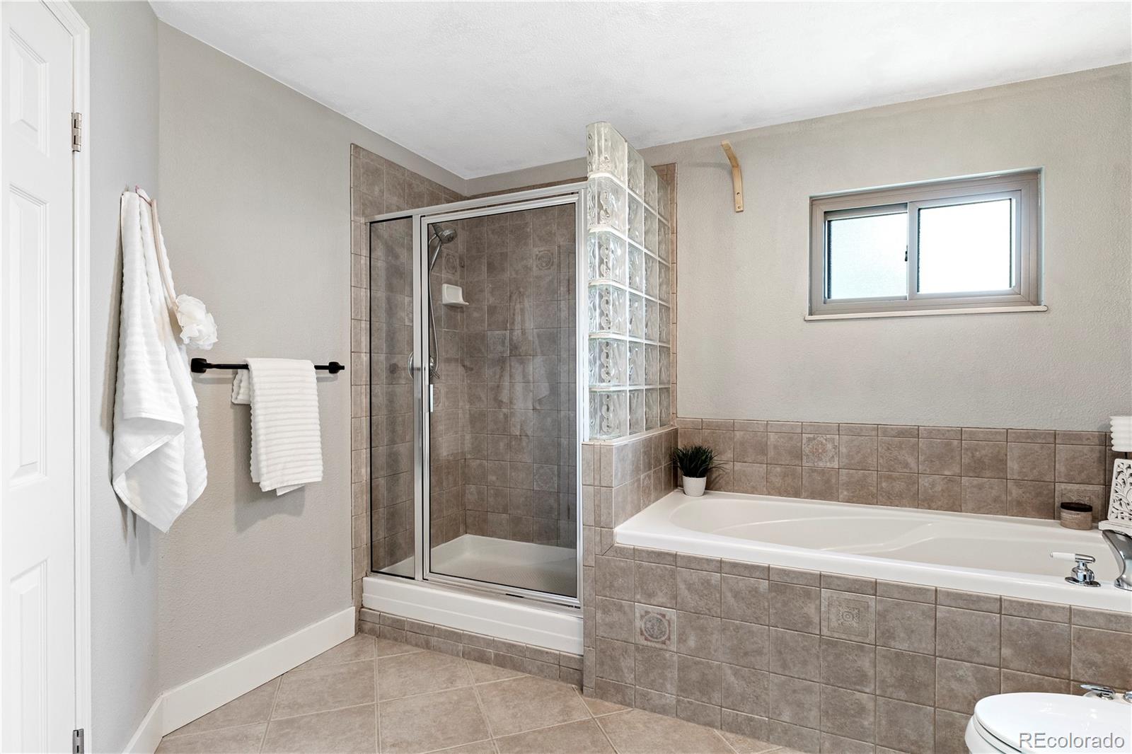 MLS Image #21 for 975  crystal park road,manitou springs, Colorado