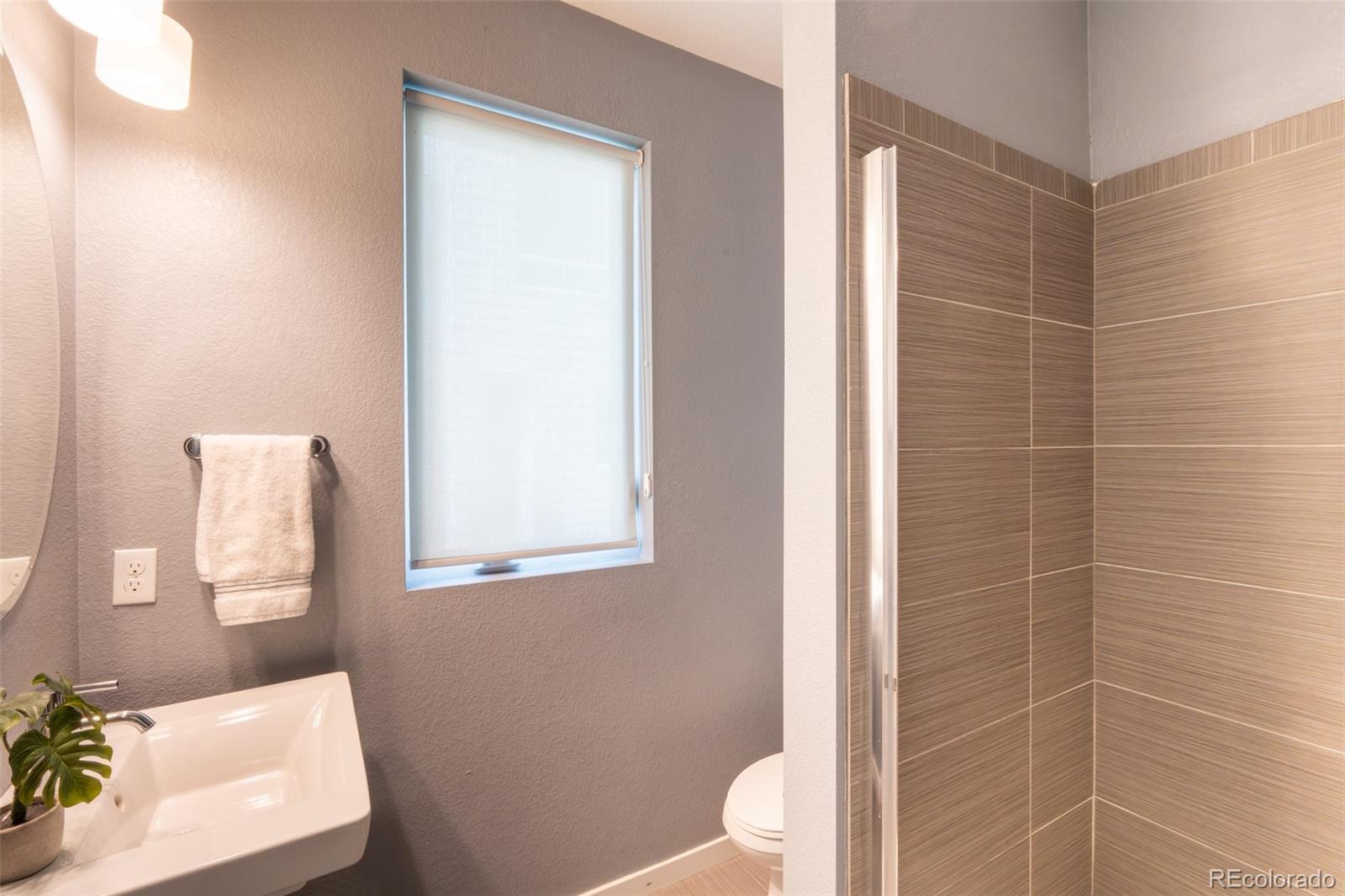 MLS Image #13 for 3425  larimer street,denver, Colorado