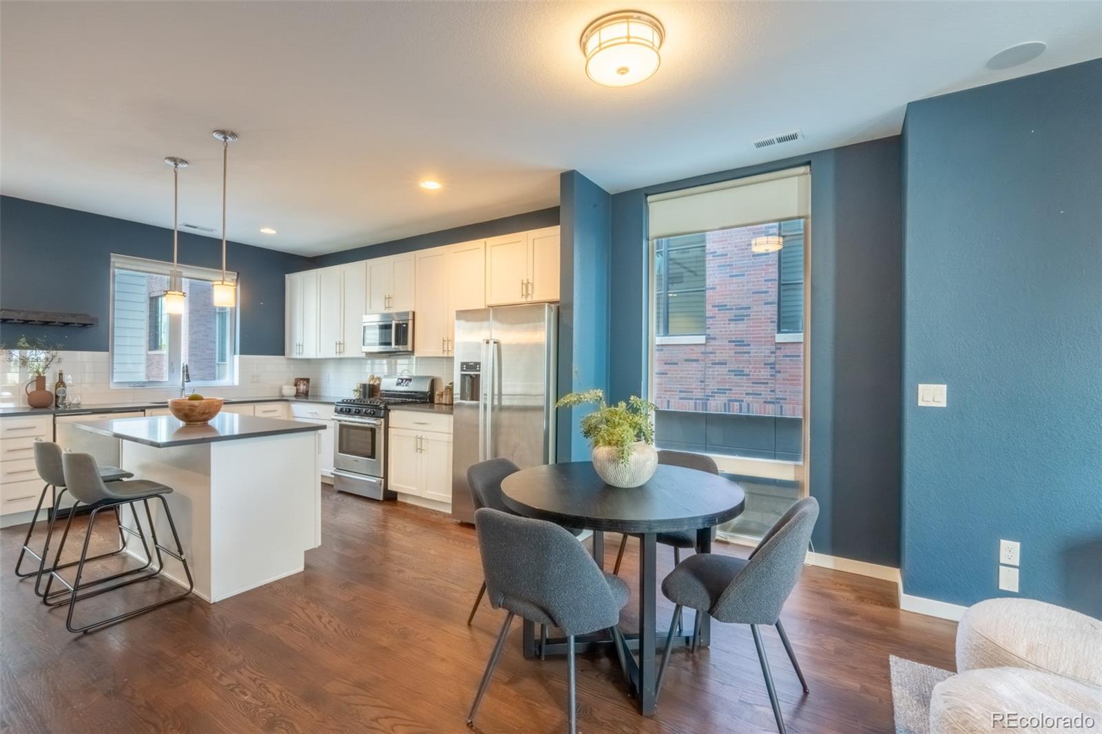 MLS Image #8 for 3425  larimer street,denver, Colorado
