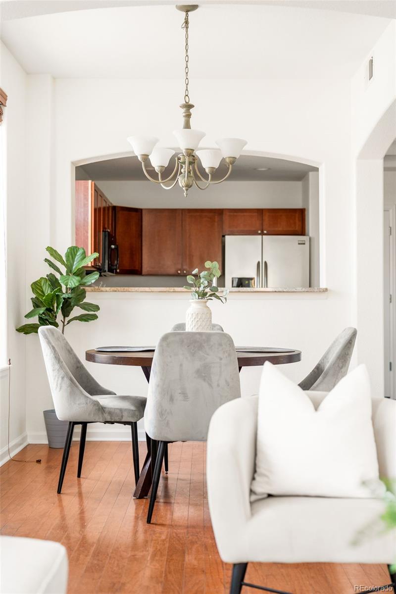 MLS Image #11 for 1767 n pearl street 205,denver, Colorado