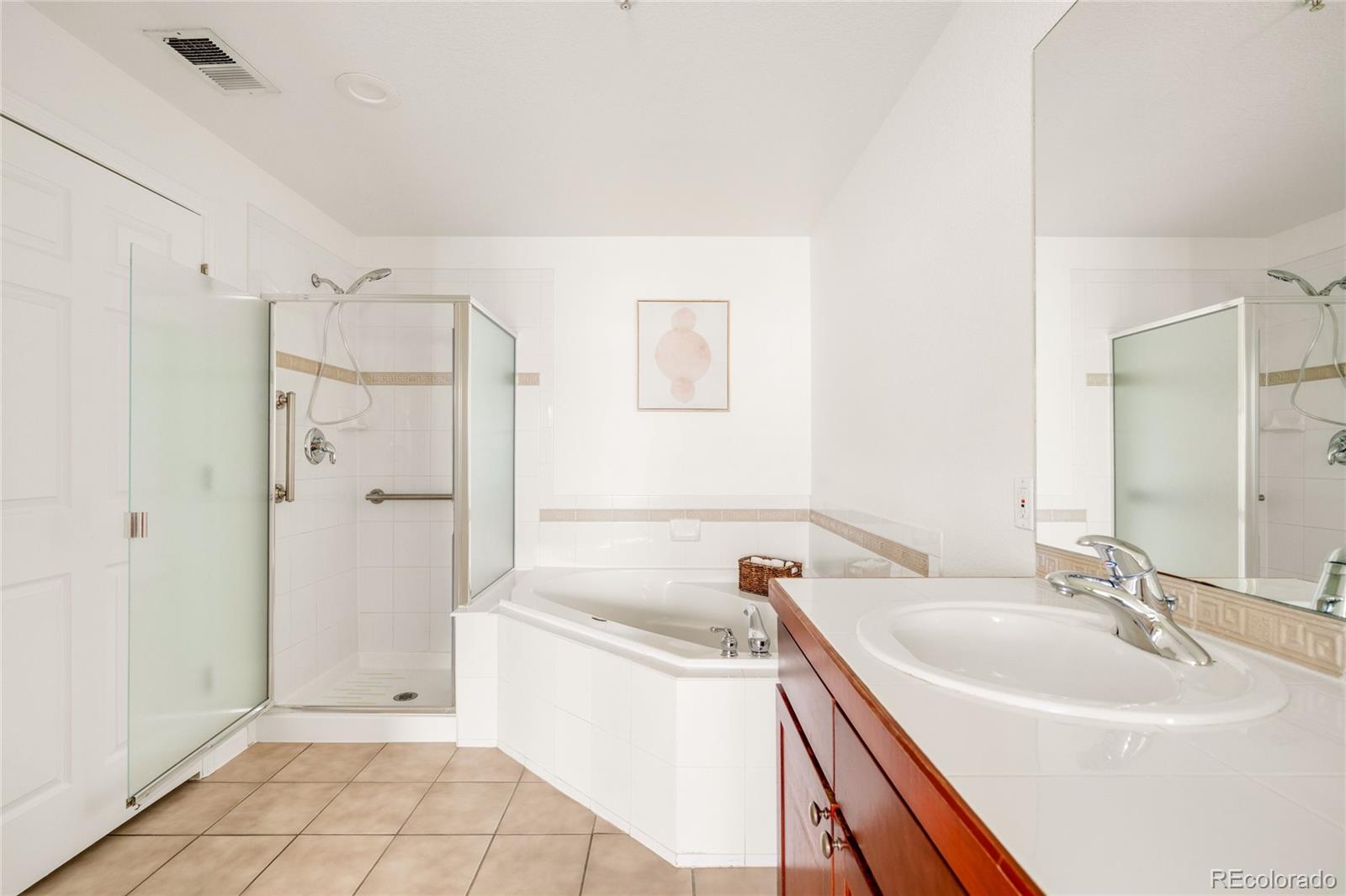 MLS Image #24 for 1767 n pearl street 205,denver, Colorado