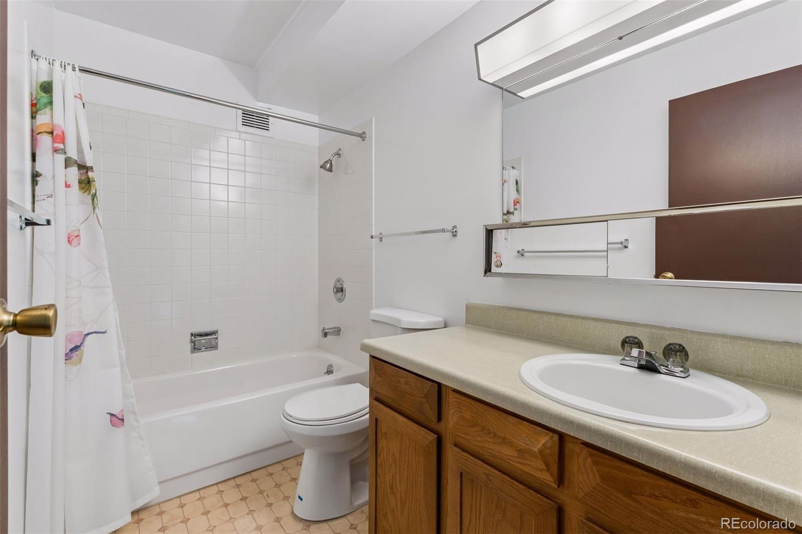 MLS Image #21 for 13626 e bates avenue,aurora, Colorado