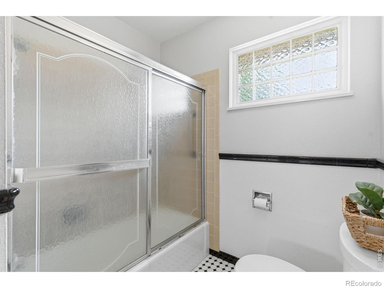 MLS Image #18 for 2930  alamosa court,loveland, Colorado
